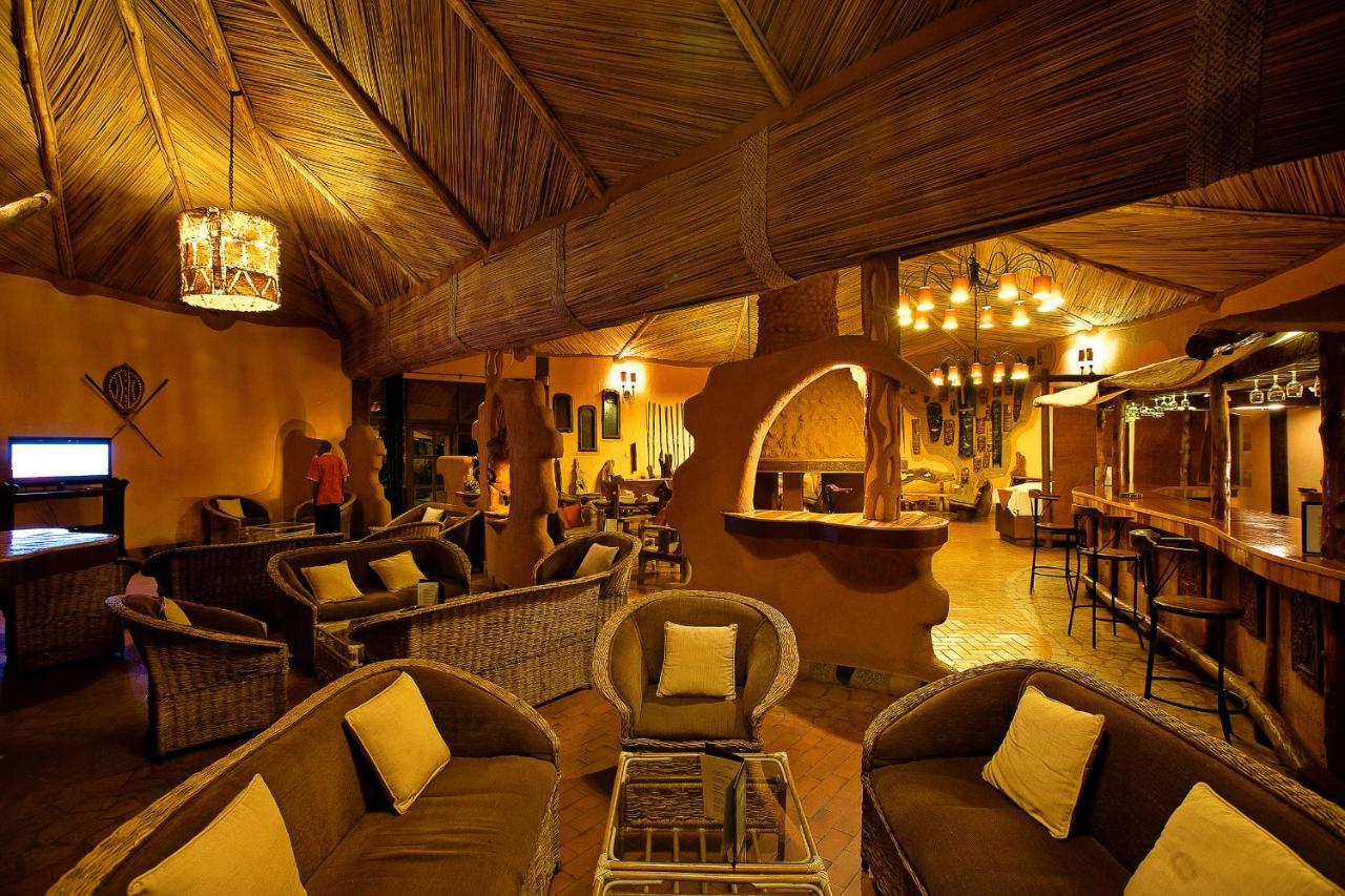 Sopa Lodge *